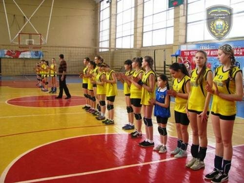 Мариупольская команда «Юные львицы» – победители Всеукраинского турнира по волейболу (ФОТО)