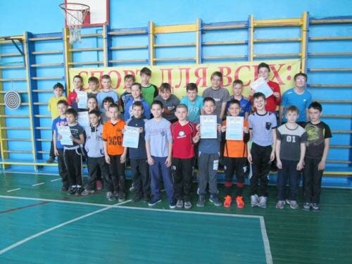 В Мариуполе прошли школьные спортивные соревнования «Спорт для всех»