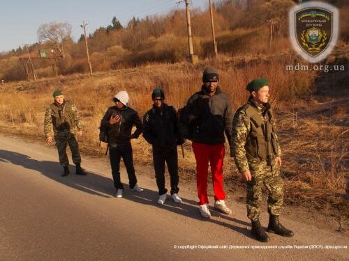 На границе задержали африканских студентов, «псевдобеженцев» из Донбасса »