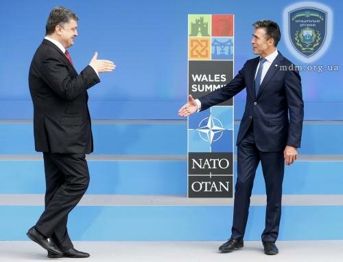 Президент хочет, чтобы кадровые офицеры за год изучили английский язык и усвоили стандарты НАТО