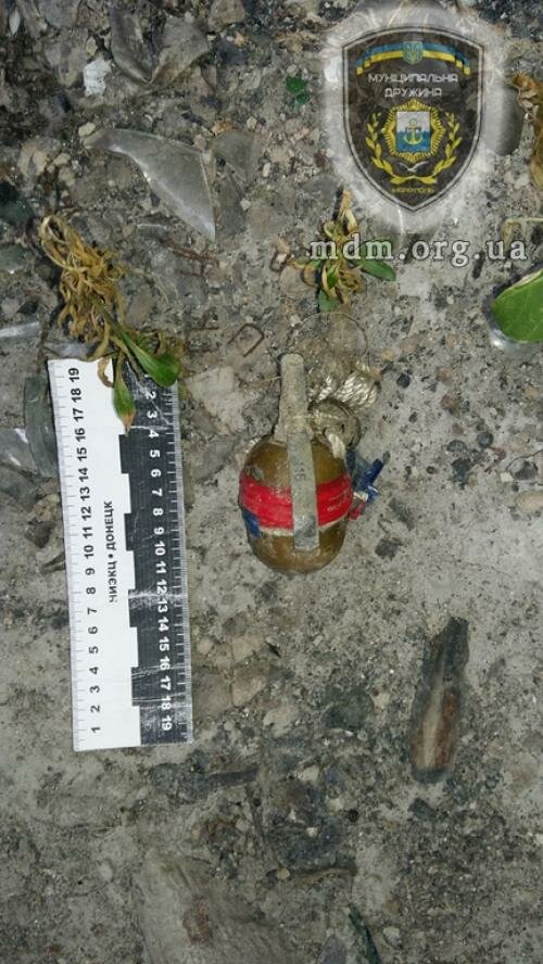 На мариупольском пляже была обнаружена и обезврежена ручная граната (ФОТО)