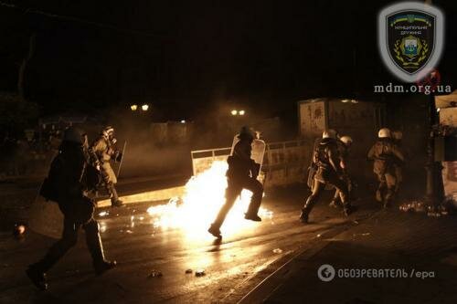 В Афинах протесты обернулись массовыми беспорядками (ВИДЕО)