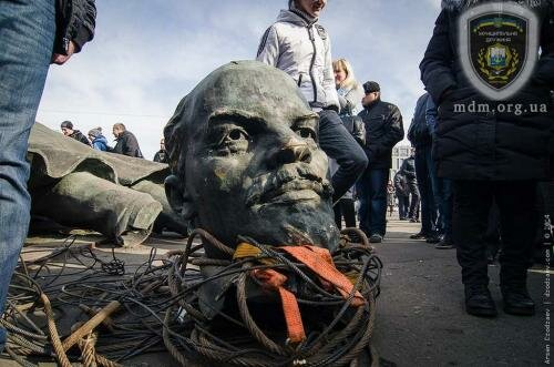 "ДНР", если ее когда-нибудь признают, намерена судиться с Украиной за снос памятников Ленину