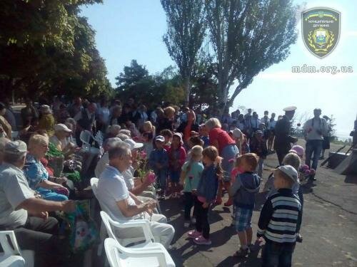 В Орджоникидзевском районе города состоялся торжественный митинг, посвящённый 72-й годовщине освобождения города Мариуполя от фашистских захватчиков.