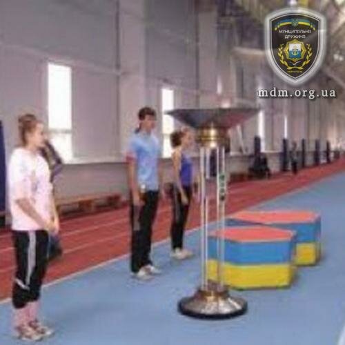 Мариупольские школьники приняли участие приняла участие в Открытом чемпионат Донецкой области по лёгкой атлетике среди юношей и девушек