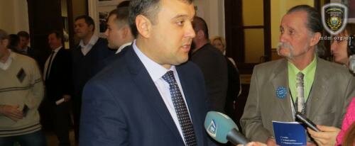 На сессии в Мариуполе Степана Махсму избрали секретарем горсовета