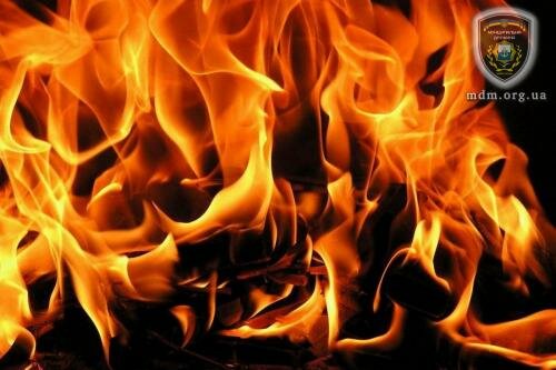 В Мариуполе при пожаре в частном доме погиб мужчина